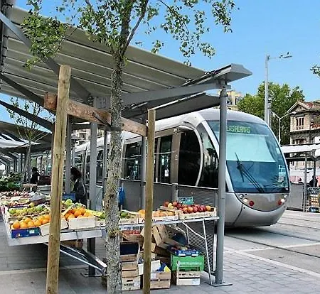 F1 Mezzanine Centre Nice, 1 A 4 Personnes, Quartier Liberation * Nice